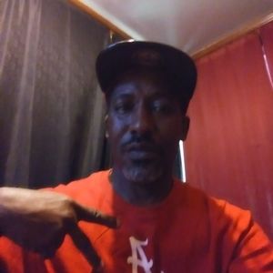 Meet your Posher, Derrill